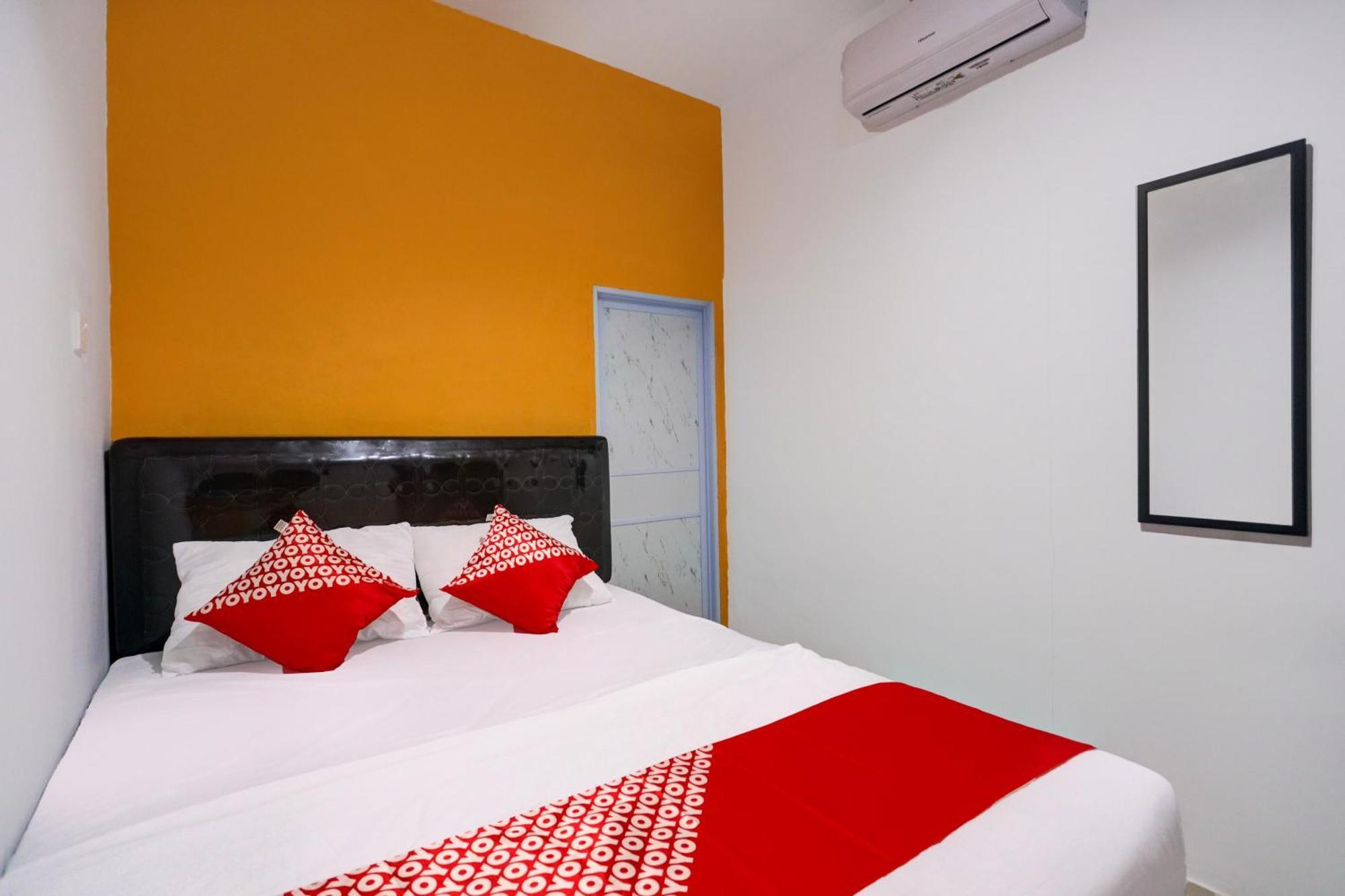 Super Oyo Capital O 93076 Batam Backpacker Guesthouse 2 Pembunuh エクステリア 写真